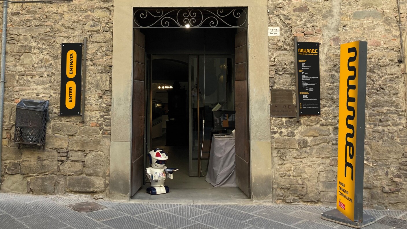 mumec wayfinding esterno